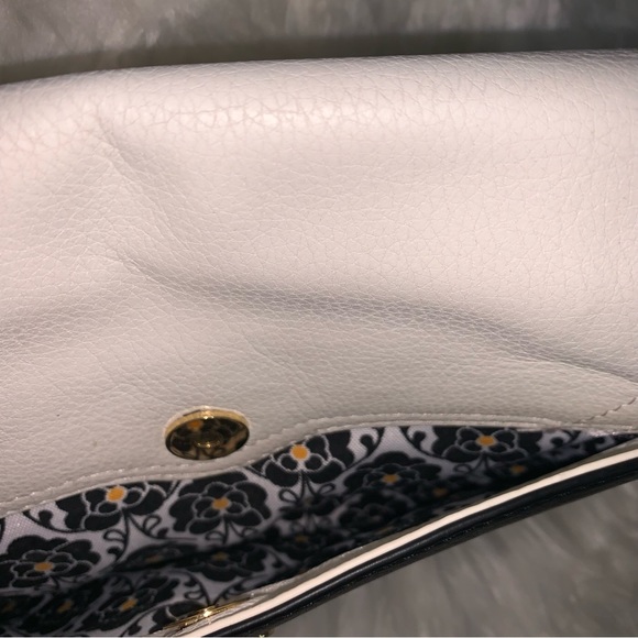 Emma Fox Black/Bone Leather Crossbody - Picture 5 of 16